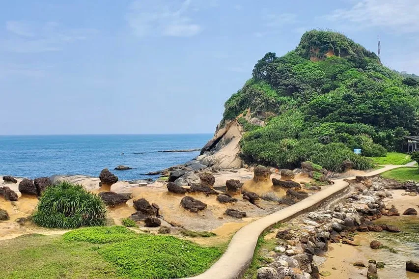 Elephant Rock Scenic View Tour Jiufen Shifen Yehliu